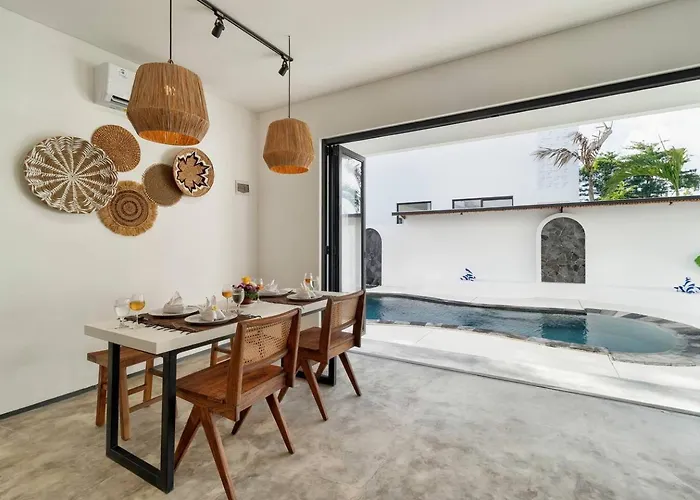 Great Value 2 Bed Villa, Sleeps 4, Fast Wifi *