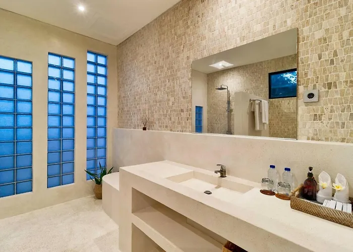 Great Value 2 Bed Villa, Sleeps 4, Fast Wifi