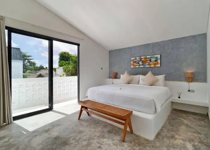 Great Value 2 Bed Villa, Sleeps 4, Fast Wifi Villa