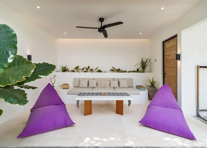 Great Value 2 Bed Villa, Sleeps 4, Fast Wifi Villa *