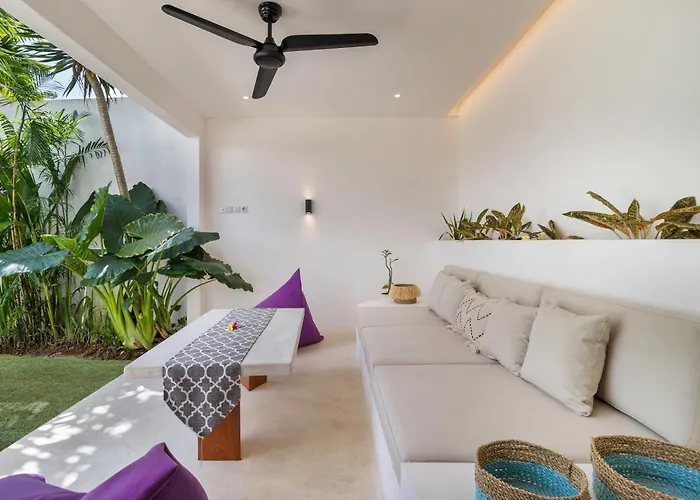 Great Value 2 Bed Villa, Sleeps 4, Fast Wifi * Uluwatu (Bali)