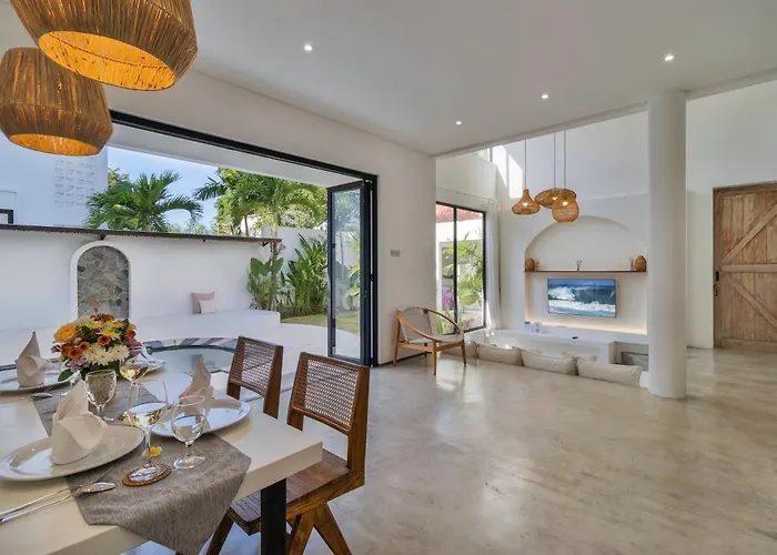 Great Value 2 Bed Villa, Sleeps 4, Fast Wifi Villa