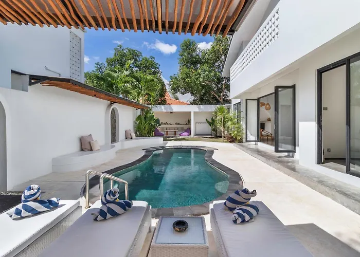 Villa Great Value 2 Bed Villa, Sleeps 4, Fast Wifi *
