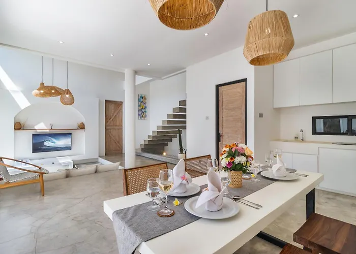 Villa Great Value 2 Bed Villa, Sleeps 4, Fast Wifi *